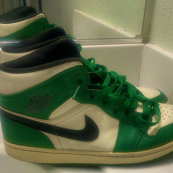 Other - Pine Green Jordan 1 Mid